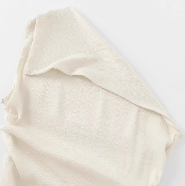 Élégance | Asymmetrical Pleated Top